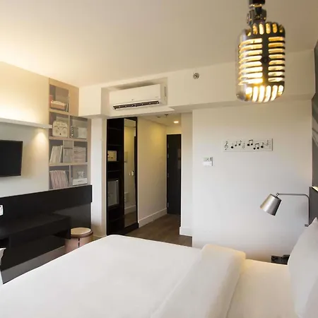 Ibis Styles Taubate Hotel Exterior foto